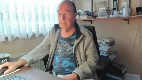 Snapshot of cammee chatting on 02/07/25, 08:33 Cammee online show from 02/07/25, 08:33