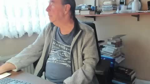 Snapshot of cammee chatting on 02/15/25, 07:49 Cammee online show from 02/15/25, 07:49