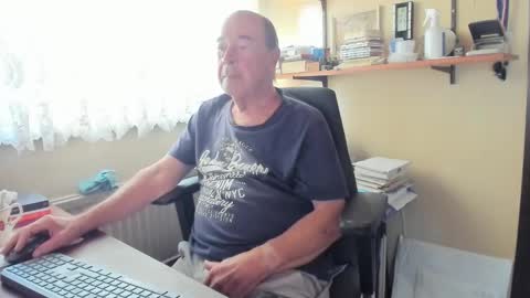 Snapshot of cammee chatting on 09/14/25, 06:56 Cammee online show from 09/14/25, 06:56