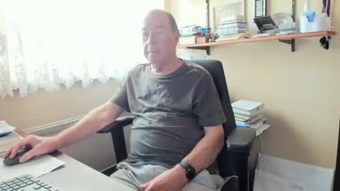 Snapshot of cammee chatting on 12/01/25, 10:09 Cammee online show from 12/01/25, 10:09