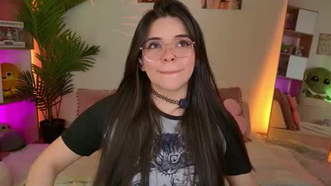   Lets reach 200 thumbs up  online show from 09/25/25, 04:11