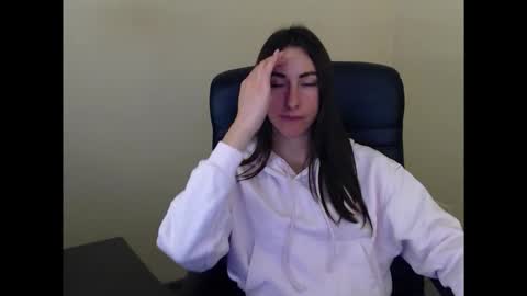 Snapshot of cammila_horn chatting on 03/14/26, 06:35 cammila horn online show from 03/14/26, 06:35