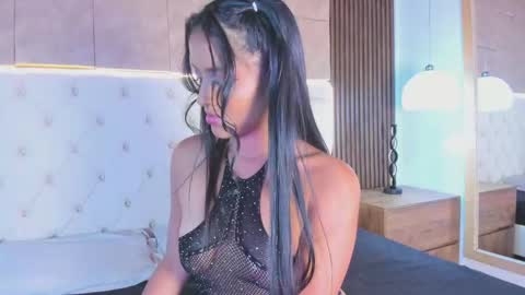 Camila online show from 11/12/25, 08:08