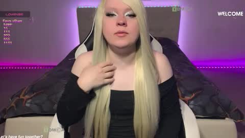 Snapshot of camsmiley chatting on 03/13/26, 03:13 Miley online show from 03/13/26, 03:13