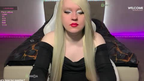 Snapshot of camsmiley chatting on 04/12/26, 07:57 Miley online show from 04/12/26, 07:57