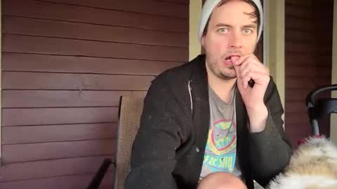 Snapshot of camunity chatting on 10/18/25, 01:23 camunity online show from 10/18/25, 01:23