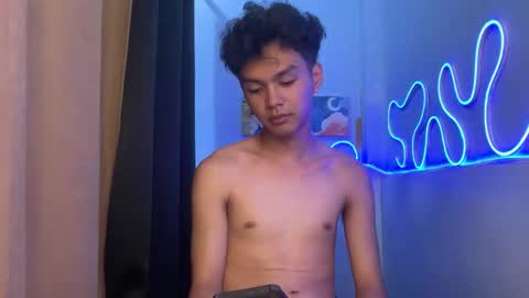 Ethan online show from 10/01/25, 12:11