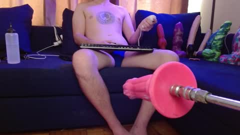 Snapshot of camzlut4u chatting on 02/22/25, 07:58 mark the Slut online show from 02/22/25, 07:58