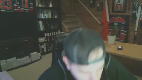 Snapshot of canadianboi6969 chatting on 01/25/25, 07:17 CanadianBacon6969 online show from 01/25/25, 07:17