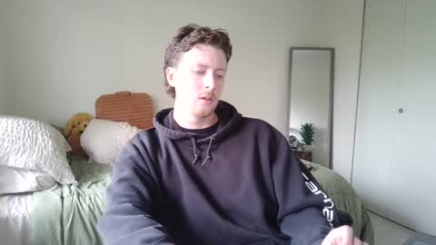 Snapshot of canadianstud18 chatting on 01/09/25, 05:43 Devon online show from 01/09/25, 05:43