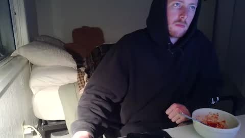 Snapshot of canadianstud18 chatting on 02/04/25, 04:37 Devon online show from 02/04/25, 04:37