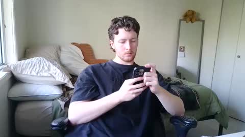 Snapshot of canadianstud18 chatting on 02/07/25, 06:02 Devon online show from 02/07/25, 06:02