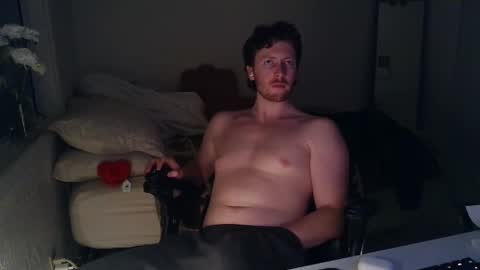 Snapshot of canadianstud18 chatting on 02/13/25, 02:45 Devon online show from 02/13/25, 02:45