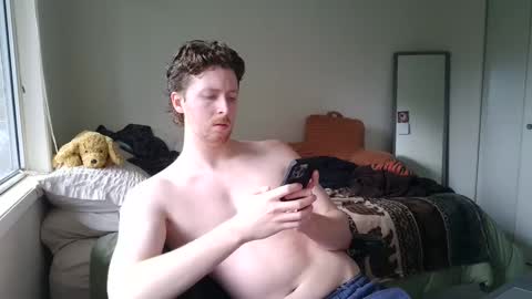 Snapshot of canadianstud18 chatting on 02/20/25, 06:02 Devon online show from 02/20/25, 06:02