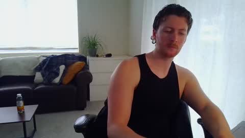 Snapshot of canadianstud18 chatting on 03/04/25, 06:29 Devon online show from 03/04/25, 06:29