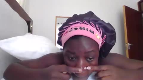 Snapshot of canah2003 chatting on 03/15/26, 07:03 Canah online show from 03/15/26, 07:03