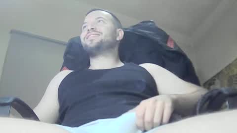 Snapshot of canarionm5 chatting on 12/28/24, 01:06 canarion online show from 12/28/24, 01:06