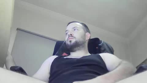 Snapshot of canarionm5 chatting on 10/17/25, 06:32 canarion online show from 10/17/25, 06:32