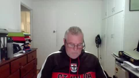 Snapshot of canberian chatting on 09/10/25, 03:28 Canberian online show from 09/10/25, 03:28