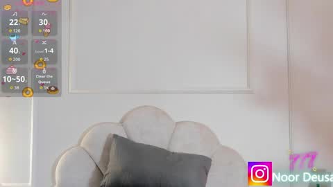 Snapshot of candaceowens chatting on 04/11/26, 05:01 candaceowens online show from 04/11/26, 05:01