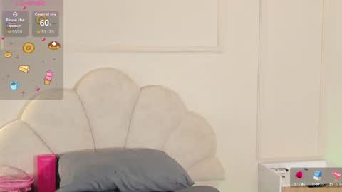 Snapshot of candaceowens chatting on 07/10/26, 04:39 candaceowens online show from 07/10/26, 04:39