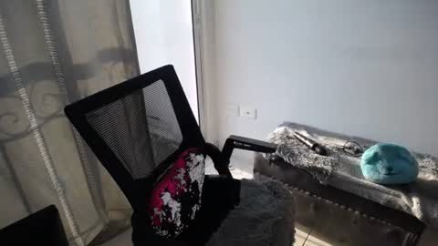 Snapshot of candacesxhot chatting on 01/29/25, 10:11 cumorsmooke online show from 01/29/25, 10:11