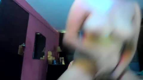 Snapshot of candela_catalina chatting on 11/23/25, 01:55 Catalina online show from 11/23/25, 01:55