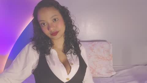 Snapshot of candela_cool chatting on 04/30/26, 12:00 Candela online show from 04/30/26, 12:00