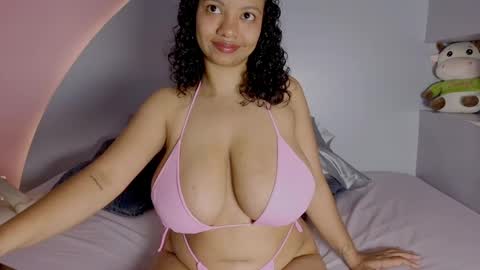 Snapshot of candela_cool chatting on 05/13/26, 12:46 Candela online show from 05/13/26, 12:46