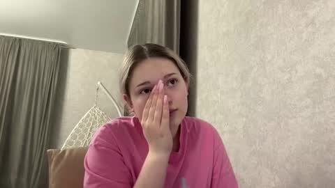 Snapshot of candelariahile chatting on 02/25/26, 02:16 candelariahile online show from 02/25/26, 02:16