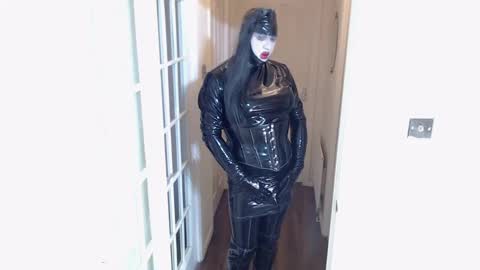 candi smokes online show from 03/10/25, 02:48