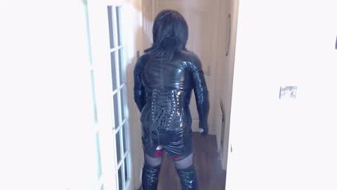Snapshot of candi_smokes chatting on 03/24/26, 02:11 candi smokes online show from 03/24/26, 02:11