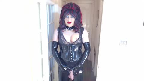 Snapshot of candi_smokes chatting on 04/17/26, 12:52 candi smokes online show from 04/17/26, 12:52