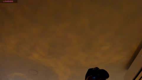 Candie  online show from 03/04/25, 11:40