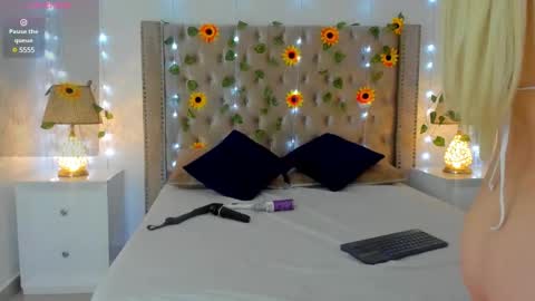 Candie  online show from 03/09/25, 07:37