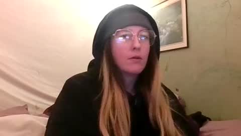 Candi online show from 11/30/25, 01:20