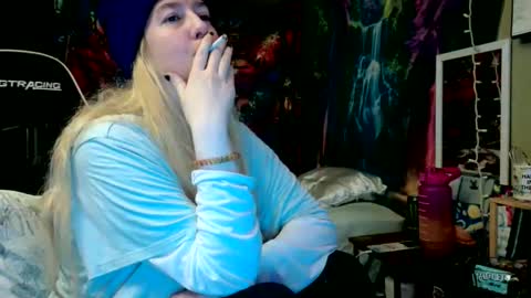 Snapshot of candismiths chatting on 06/08/26, 04:13 Candi online show from 06/08/26, 04:13