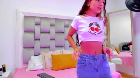 Candy online show from 01/19/25, 11:23