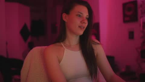 Snapshot of candy__storm chatting on 04/18/26, 01:20 Candy Storm online show from 04/18/26, 01:20