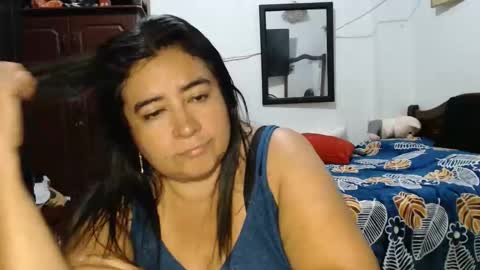 Snapshot of candy_candi chatting on 04/21/26, 09:28 lucy online show from 04/21/26, 09:28