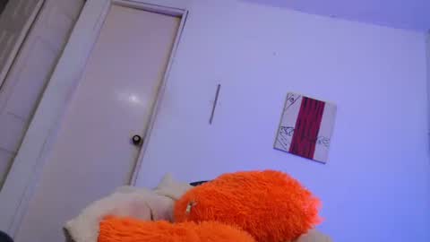 candy_cumyy1 online show from 12/19/24, 06:45