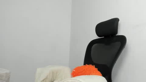 candy_cumyy1 online show from 09/25/25, 11:14