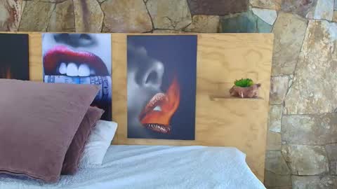 Jolie online show from 02/04/26, 07:42