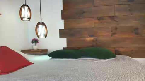 Jolie online show from 03/20/26, 08:14