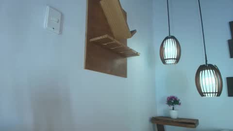 Jolie online show from 03/24/26, 08:03