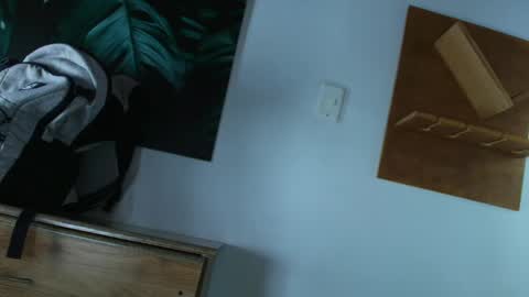 Snapshot of candy_feett chatting on 04/25/26, 09:01 Jolie online show from 04/25/26, 09:01