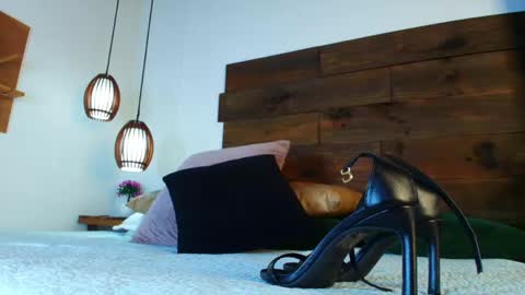 Snapshot of candy_feett chatting on 05/03/26, 12:55 Jolie online show from 05/03/26, 12:55