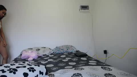 Snapshot of candy_grey28 chatting on 11/20/25, 12:05 Candy Grey online show from 11/20/25, 12:05