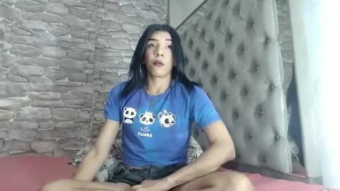 candy_hot_trans online show from 09/28/25, 07:47