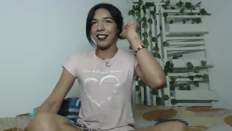 Snapshot of candy_hot_trans chatting on 04/03/26, 04:32 candy_hot_trans online show from 04/03/26, 04:32
